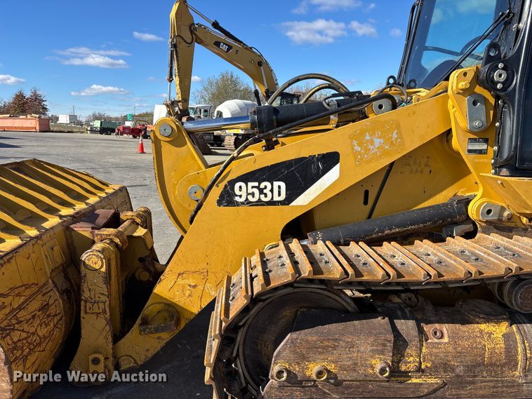 image for item ED2364 2013 Caterpillar 953D track loader