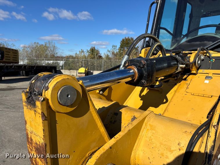 image for item ED2364 2013 Caterpillar 953D track loader