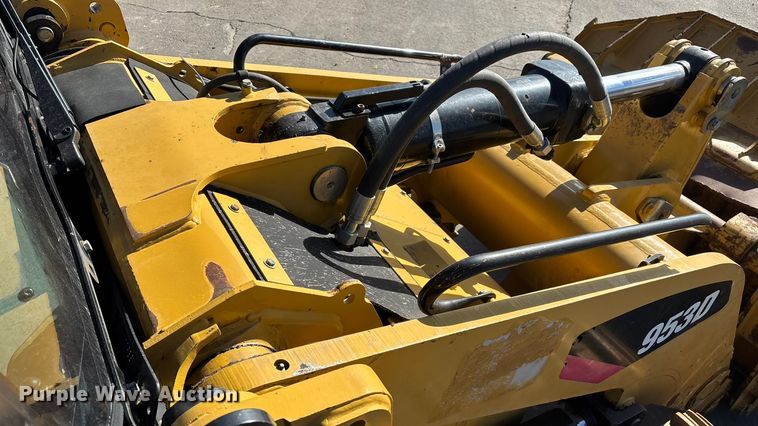 image for item ED2364 2013 Caterpillar 953D track loader