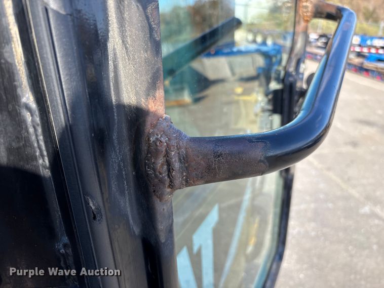 image for item ED2364 2013 Caterpillar 953D track loader