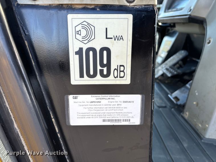 image for item ED2364 2013 Caterpillar 953D track loader