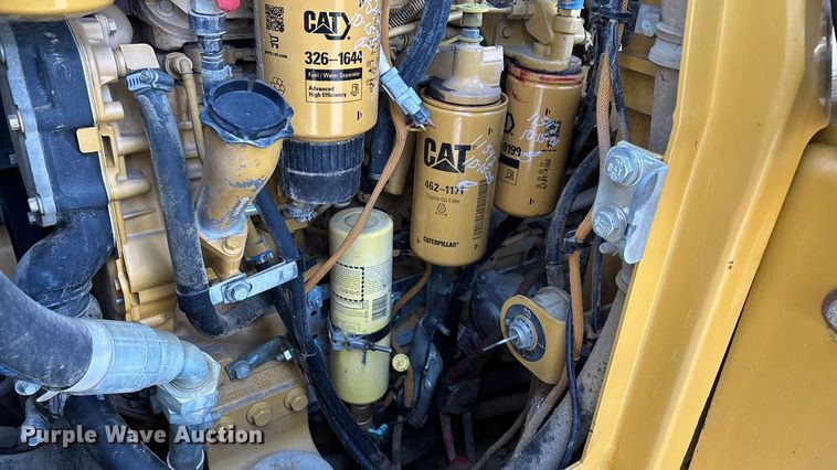 image for item ED2364 2013 Caterpillar 953D track loader