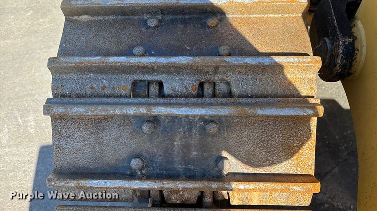 image for item ED2364 2013 Caterpillar 953D track loader