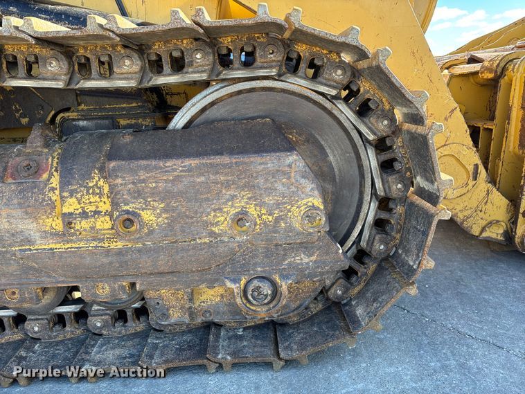 image for item ED2364 2013 Caterpillar 953D track loader