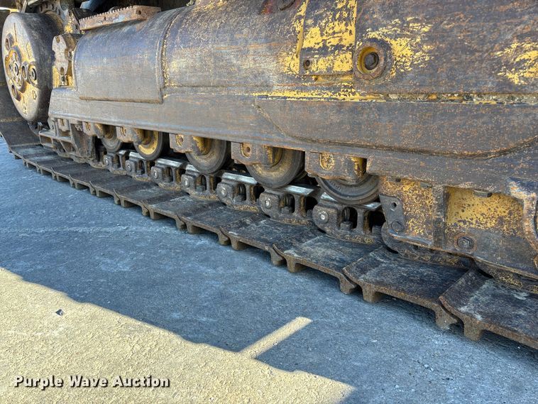 image for item ED2364 2013 Caterpillar 953D track loader