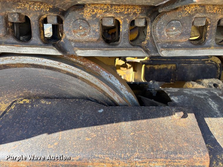 image for item ED2364 2013 Caterpillar 953D track loader