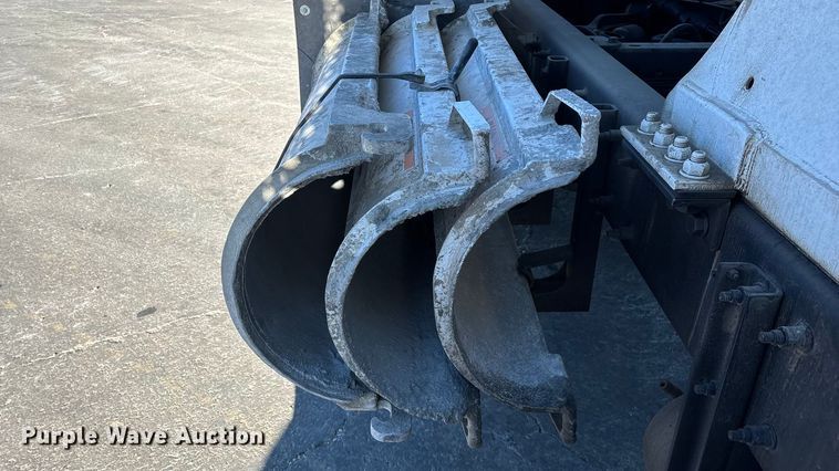 image for item ED2367 2013 Kenworth T400 ready mix truck