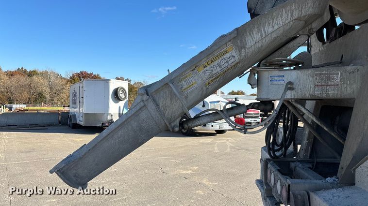 image for item ED2367 2013 Kenworth T400 ready mix truck