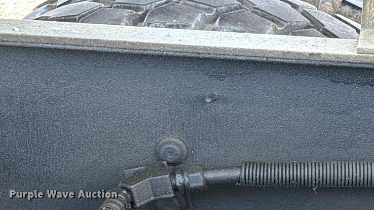 image for item ED2367 2013 Kenworth T400 ready mix truck