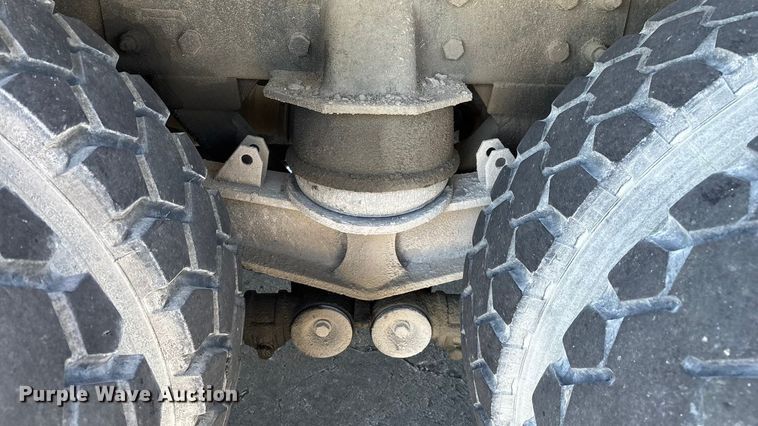 image for item ED2367 2013 Kenworth T400 ready mix truck