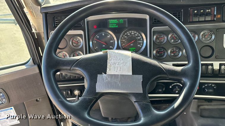 image for item ED2367 2013 Kenworth T400 ready mix truck