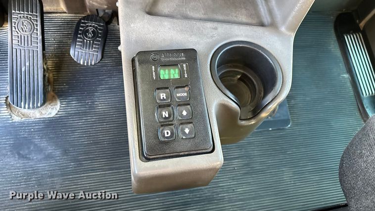 image for item ED2367 2013 Kenworth T400 ready mix truck