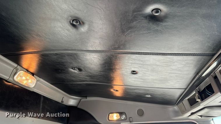 image for item ED2367 2013 Kenworth T400 ready mix truck