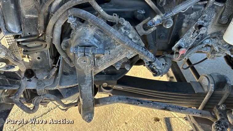 image for item ED2367 2013 Kenworth T400 ready mix truck