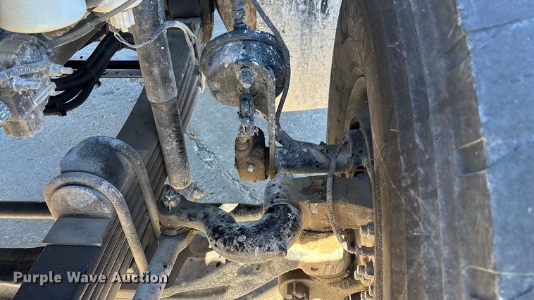 image for item ED2367 2013 Kenworth T400 ready mix truck