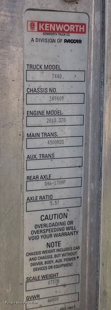 image for item ED2367 2013 Kenworth T400 ready mix truck