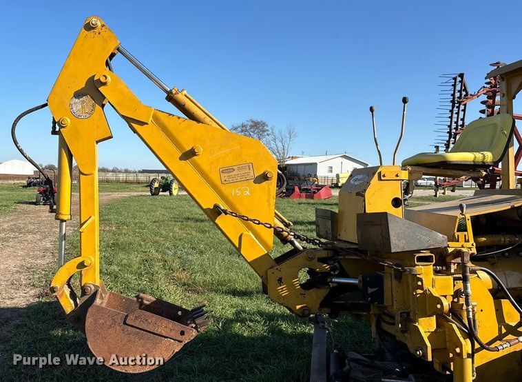 image for item ED2386 Vermeer M437A trencher