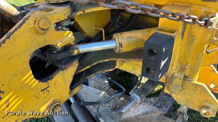 image for item ED2386 Vermeer M437A trencher