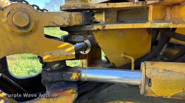 image for item ED2386 Vermeer M437A trencher