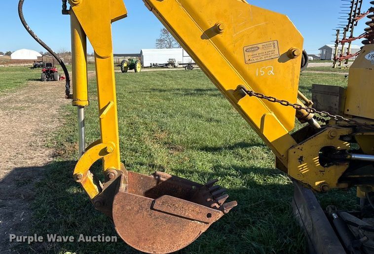 image for item ED2386 Vermeer M437A trencher