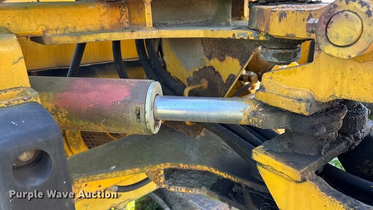 image for item ED2386 Vermeer M437A trencher