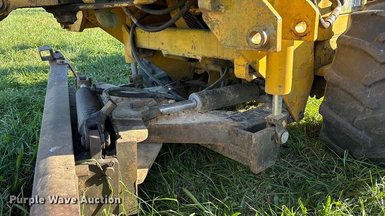 image for item ED2386 Vermeer M437A trencher