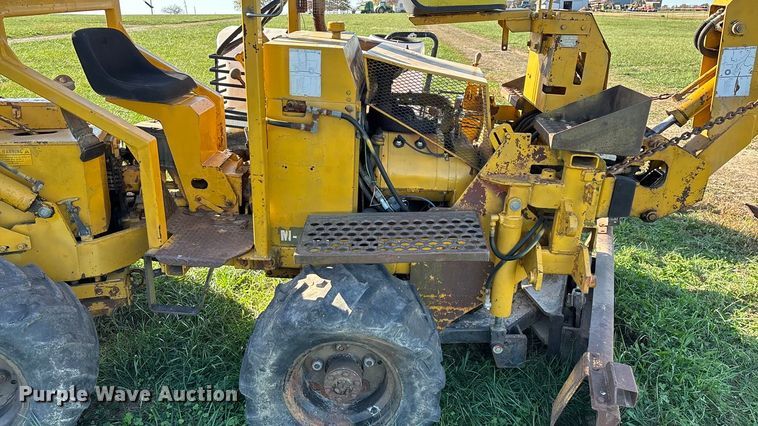 image for item ED2386 Vermeer M437A trencher