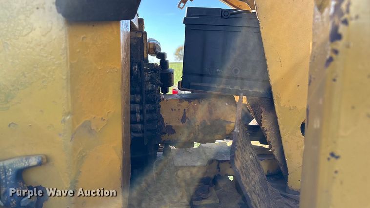 image for item ED2386 Vermeer M437A trencher