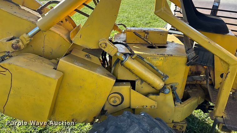image for item ED2386 Vermeer M437A trencher