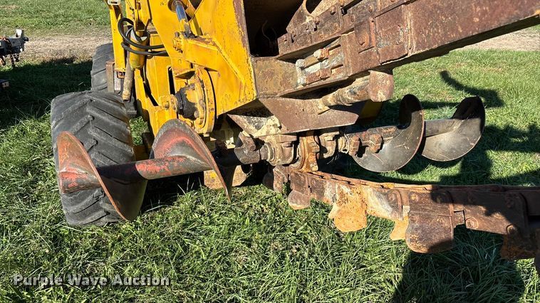 image for item ED2386 Vermeer M437A trencher