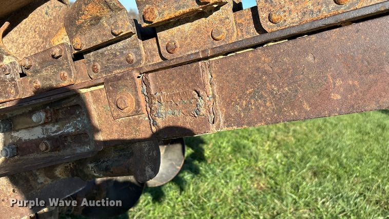 image for item ED2386 Vermeer M437A trencher