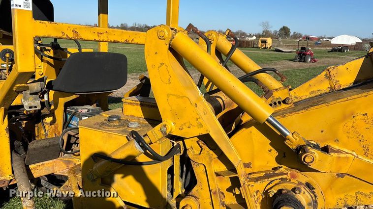 image for item ED2386 Vermeer M437A trencher
