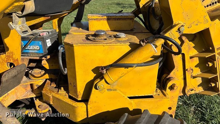 image for item ED2386 Vermeer M437A trencher