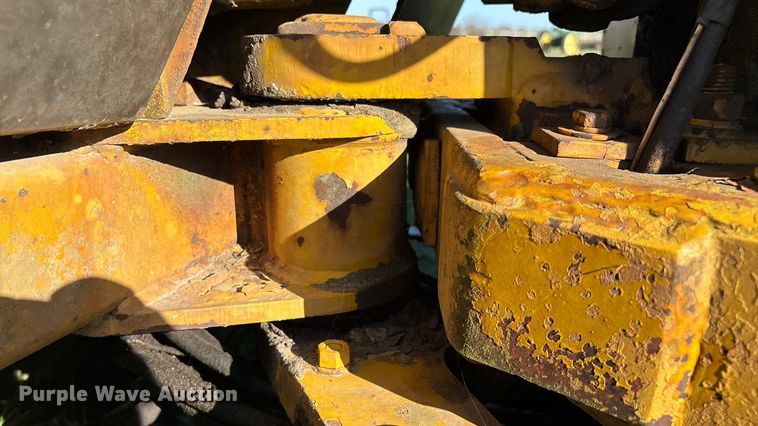 image for item ED2386 Vermeer M437A trencher