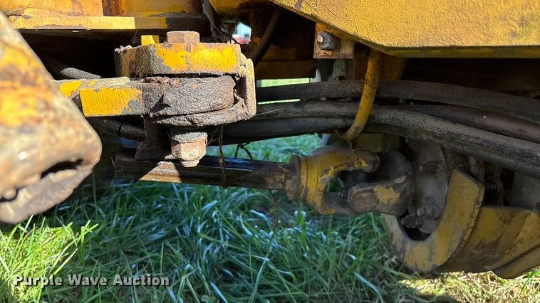 image for item ED2386 Vermeer M437A trencher