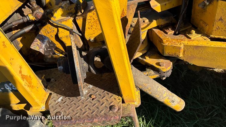 image for item ED2386 Vermeer M437A trencher