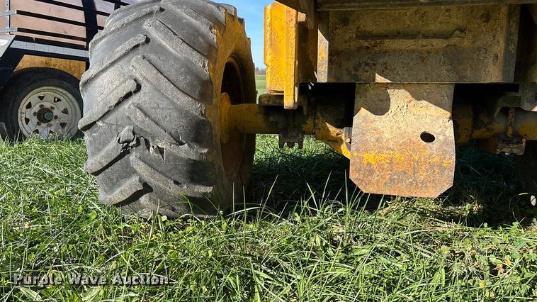 image for item ED2386 Vermeer M437A trencher