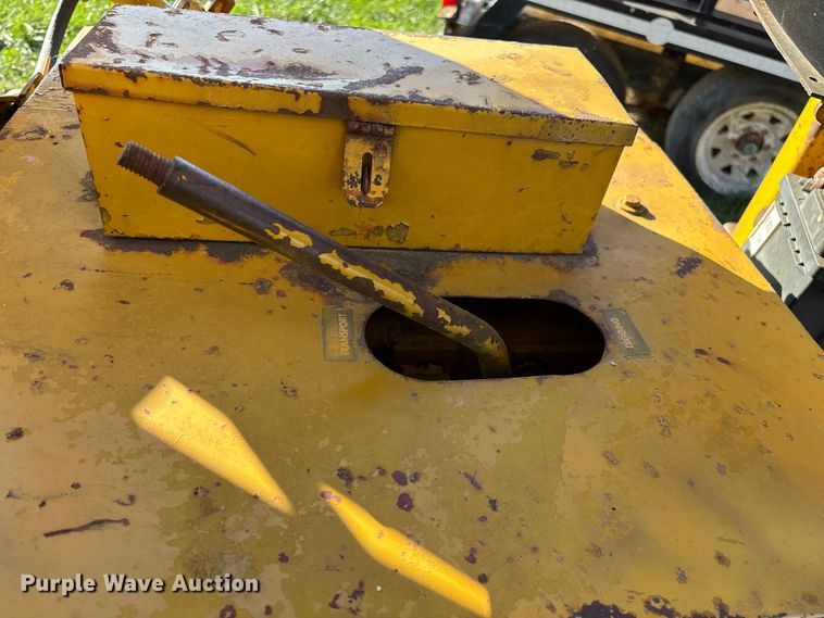 image for item ED2386 Vermeer M437A trencher