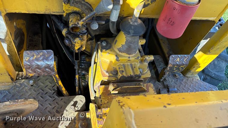 image for item ED2386 Vermeer M437A trencher