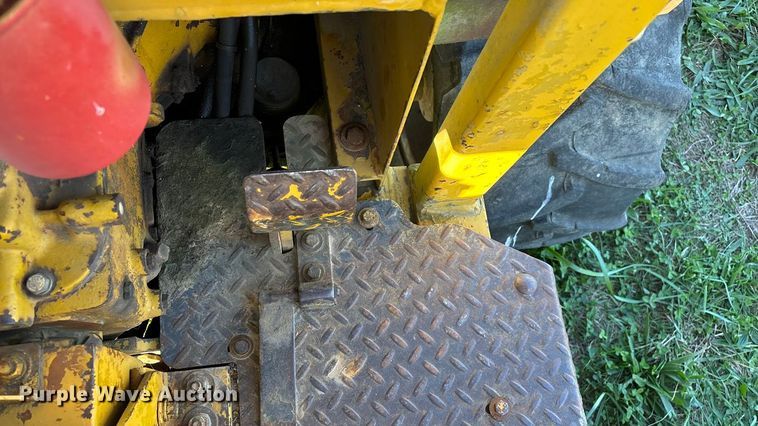 image for item ED2386 Vermeer M437A trencher