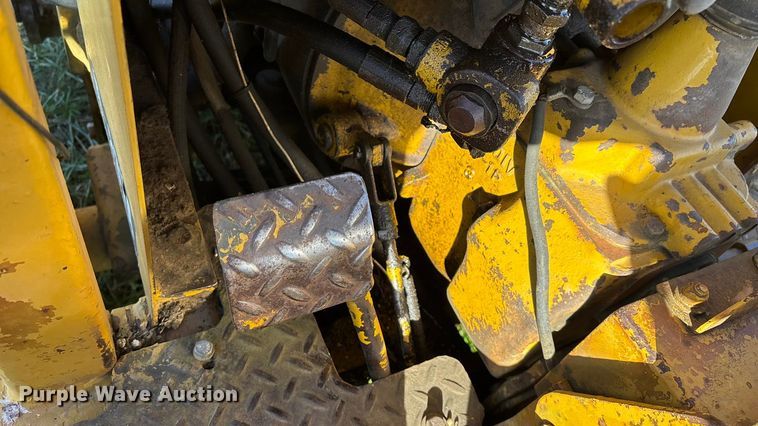 image for item ED2386 Vermeer M437A trencher