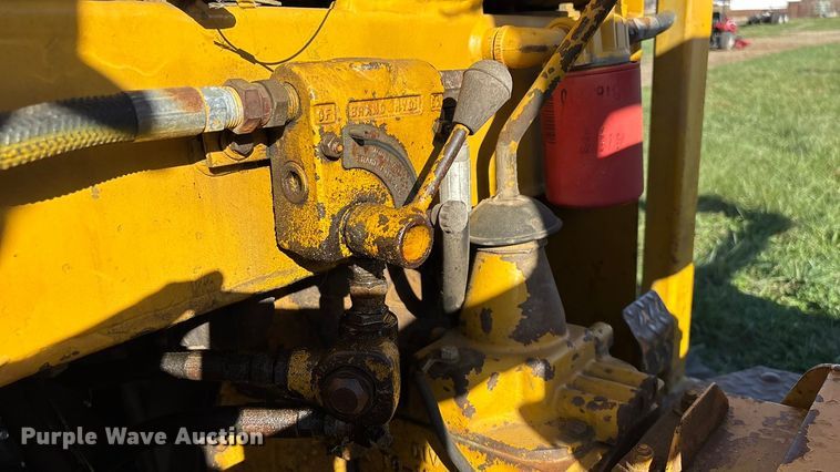 image for item ED2386 Vermeer M437A trencher