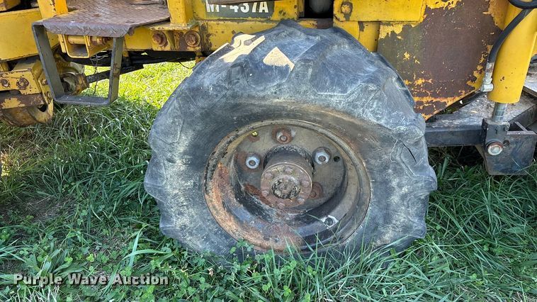 image for item ED2386 Vermeer M437A trencher