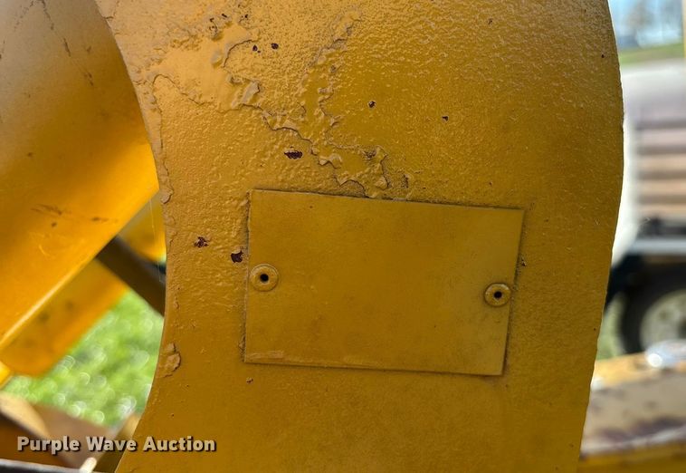 image for item ED2386 Vermeer M437A trencher