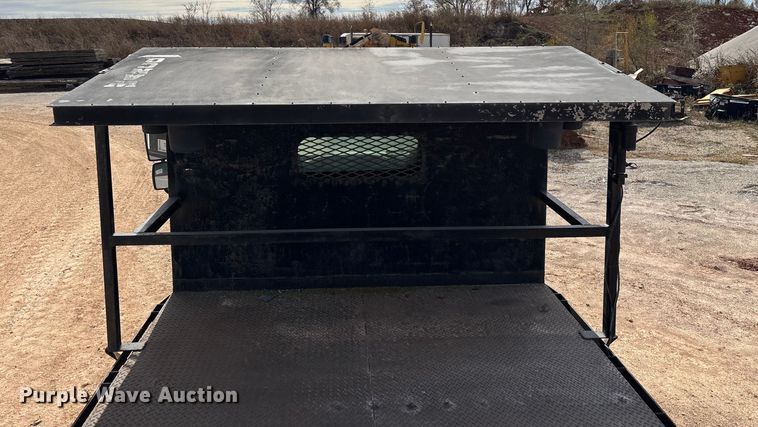 image for item ED2389 2003 International 4300 flatbed truck