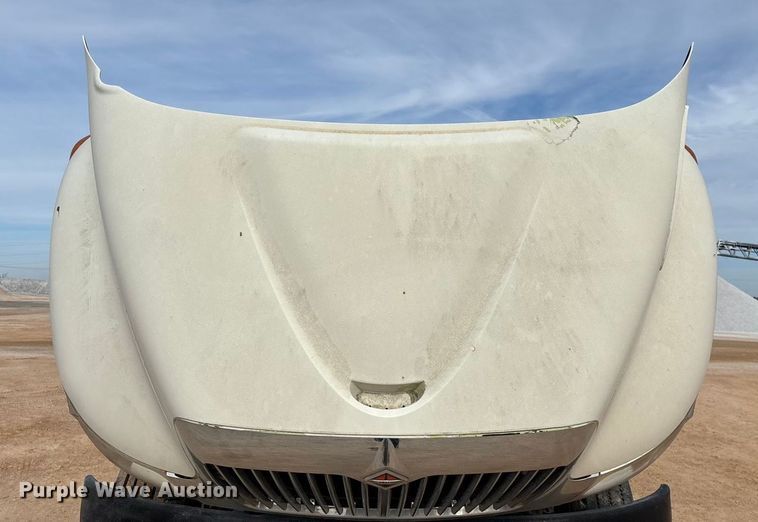 image for item ED2389 2003 International 4300 flatbed truck