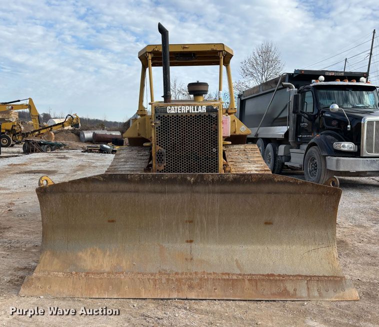 image for item ED2392 1998 Caterpillar D6M XL dozer