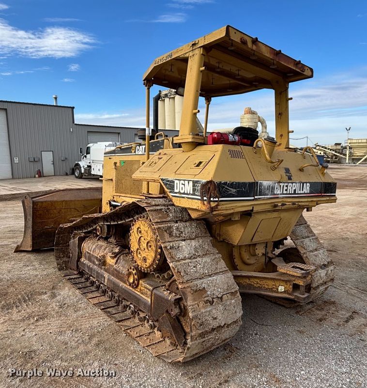 image for item ED2392 1998 Caterpillar D6M XL dozer
