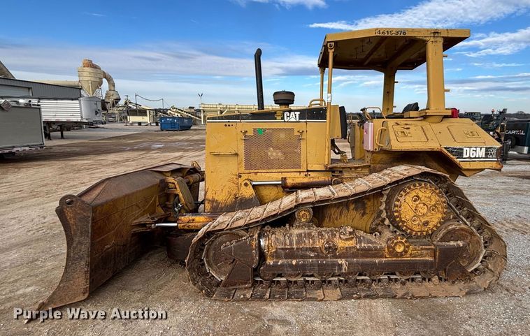 image for item ED2392 1998 Caterpillar D6M XL dozer