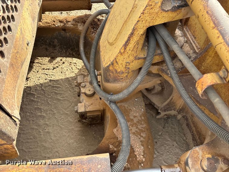 image for item ED2392 1998 Caterpillar D6M XL dozer